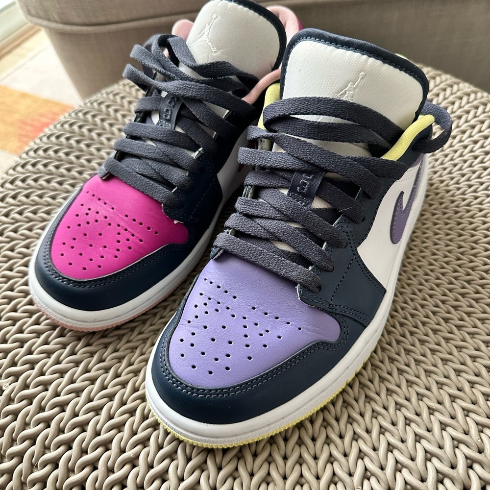 Air Jordan Low 1 SE Mismatched - sz 7.5 - Picture 2 of 8